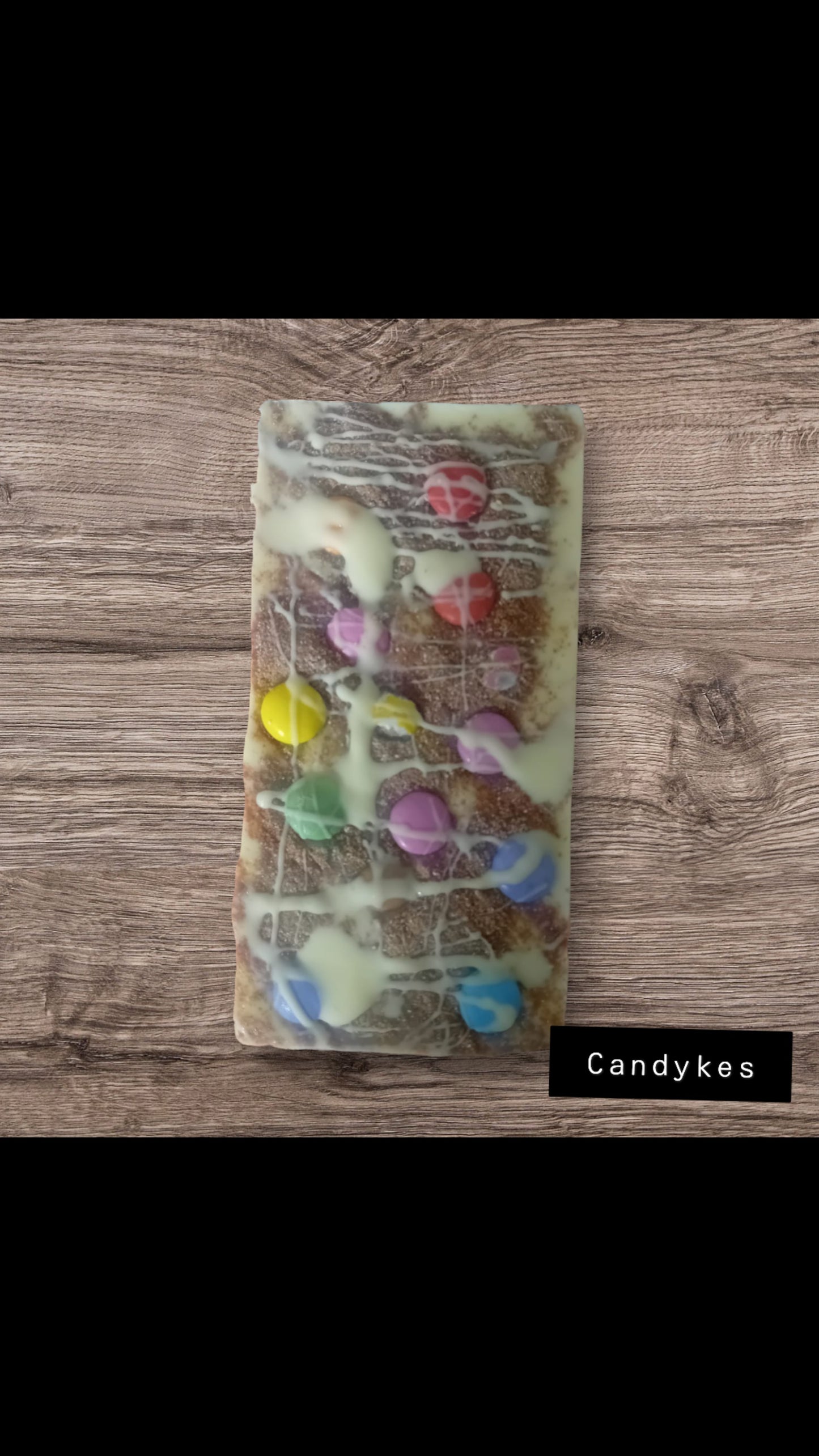 Tablette chocolat blanc ~ smarties <100g